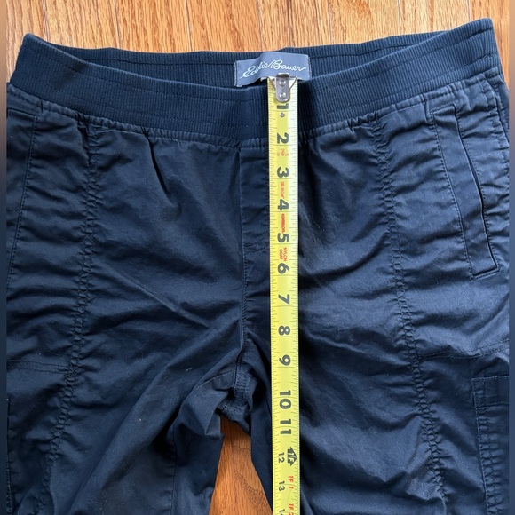 Eddie Bauer women’s black utility jogger with elastic waistband, size 8 - Picture 9 of 11